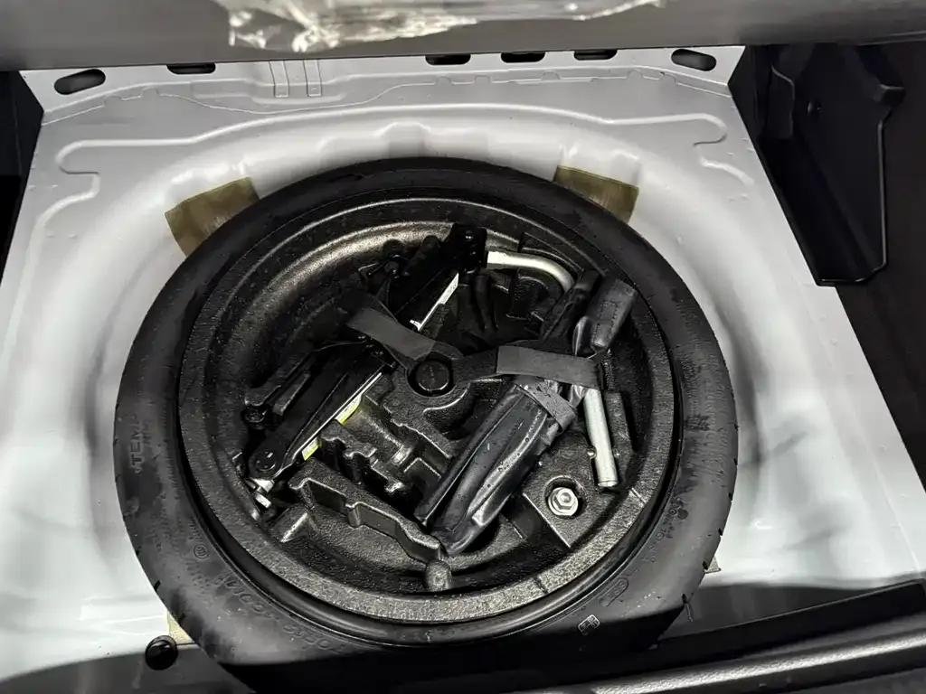 Audi Q2L 2021 из CN, фото 9