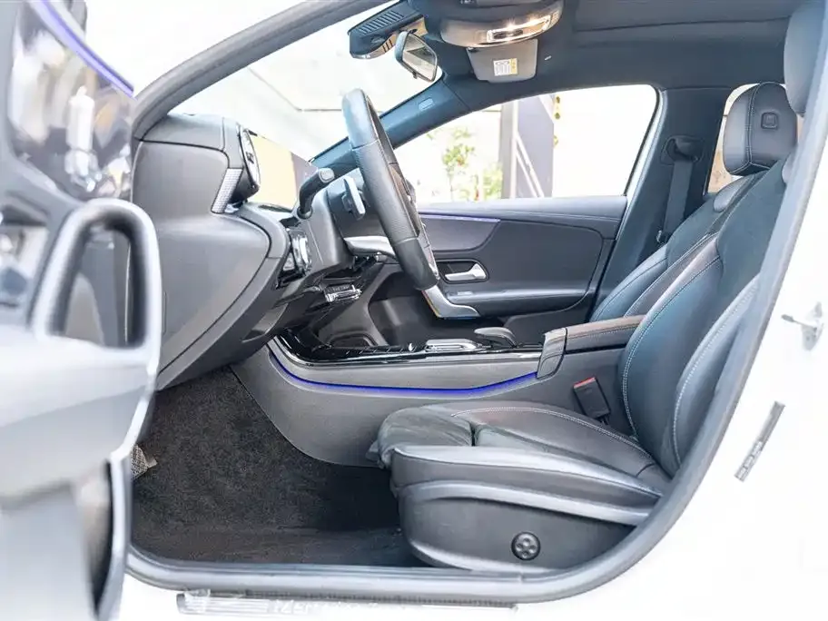 Mercedes-Benz A-Class 2023 из CN, фото 7