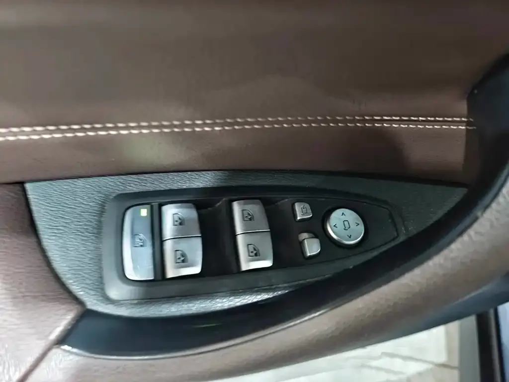 BMW X1 2021 из CN, фото 2