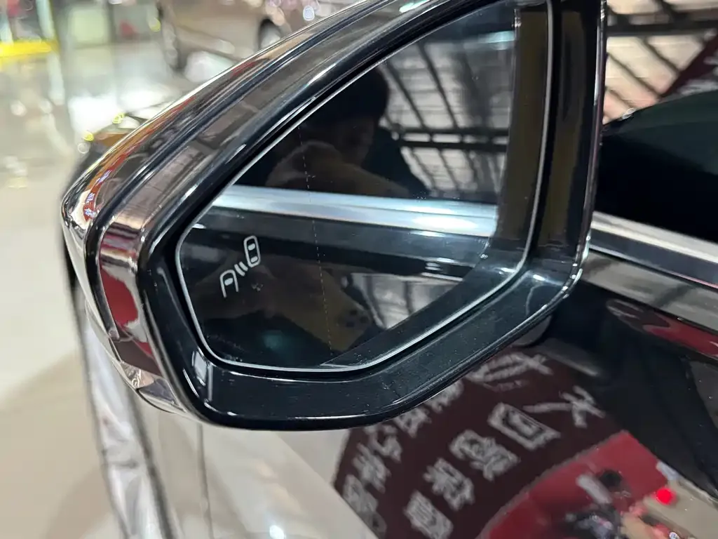 Audi A6L 2023 из CN, фото 5