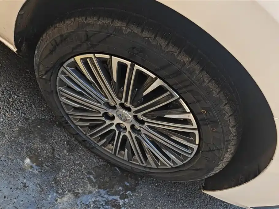 Buick GL8 Hybrid 2025 из CN, фото 6