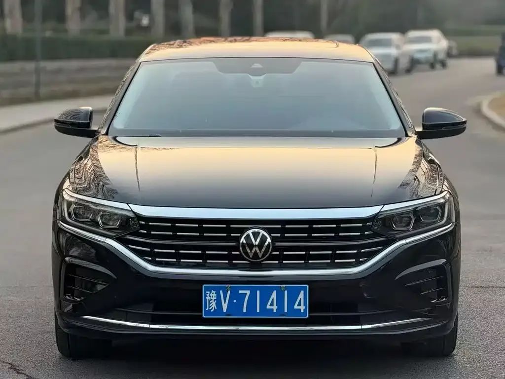 Volkswagen Passat — фото 3