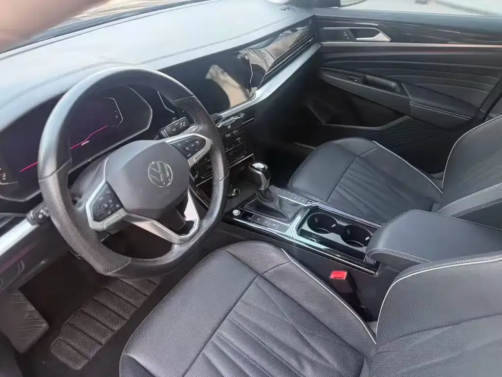 Volkswagen Passat — фото 6