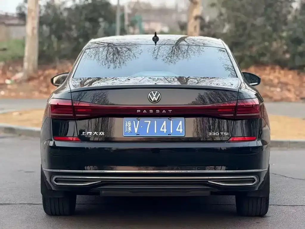 Volkswagen Passat — фото 4