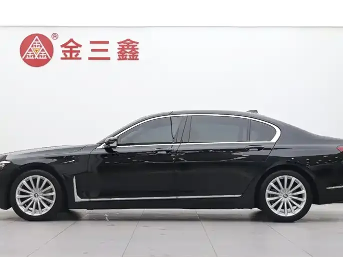 BMW 7 Series 2022 из CN, фото 3