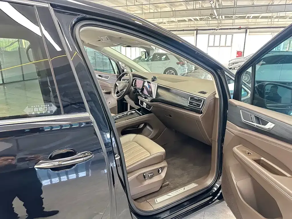 Volkswagen Viloran 2023 из CN, фото 5