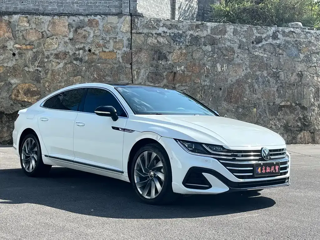 Volkswagen CC 2024 из CN, фото 1