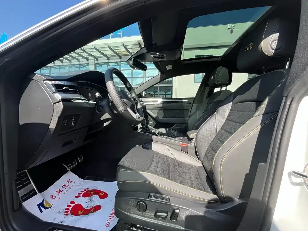 Volkswagen CC 2024 из CN, фото 6