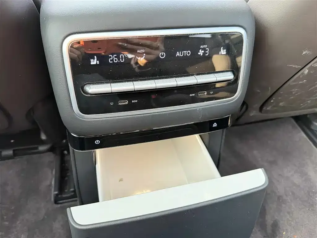 Li Auto L9 2024 из CN, фото 5