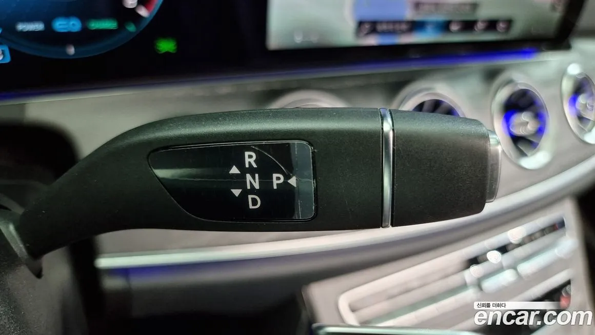 Mercedes-Benz E-Class 2021 из KR, фото 2