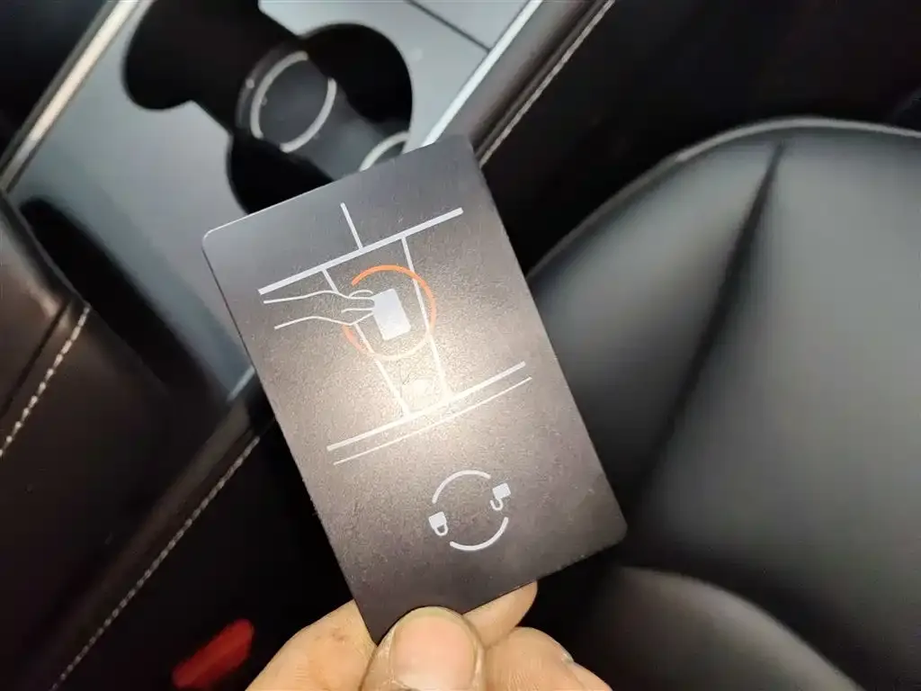 Tesla Model Y 2023 из CN, фото 8