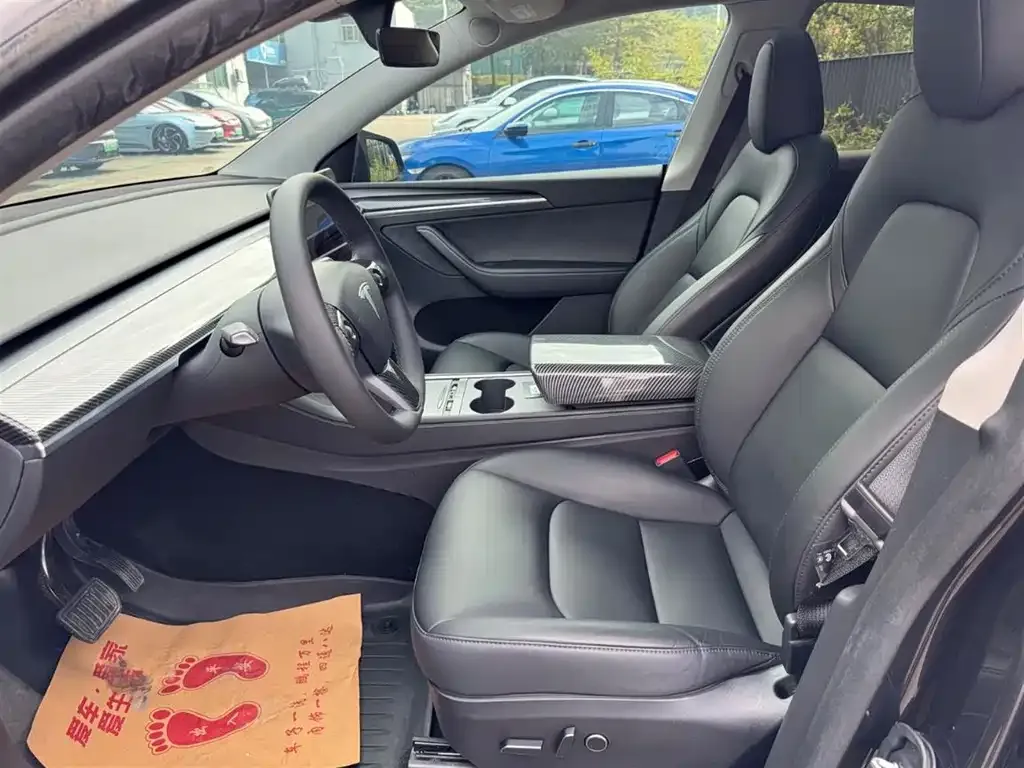 Tesla Model Y 2024 из CN, фото 3