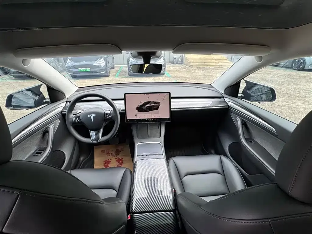 Tesla Model Y 2024 из CN, фото 8