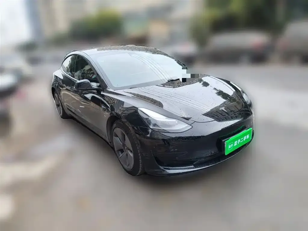 Tesla Model 3 — фото 6