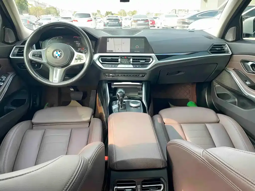 BMW 3 Series 2021 из CN, фото 3