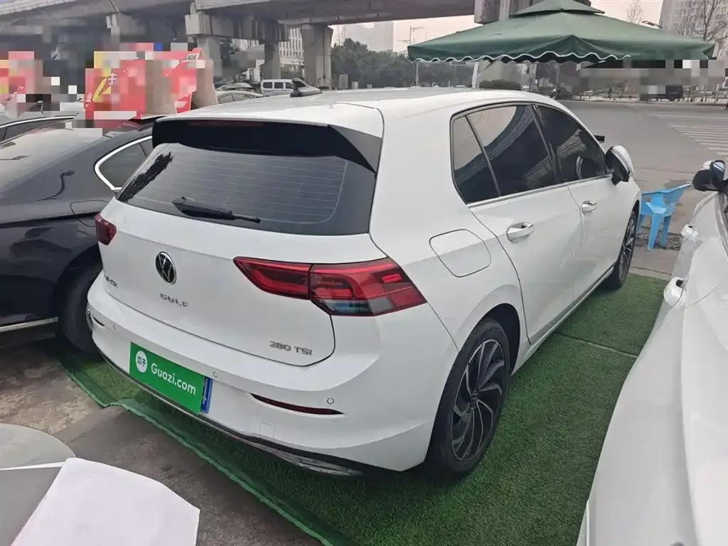 Volkswagen Golf 2023 из CN, фото 8