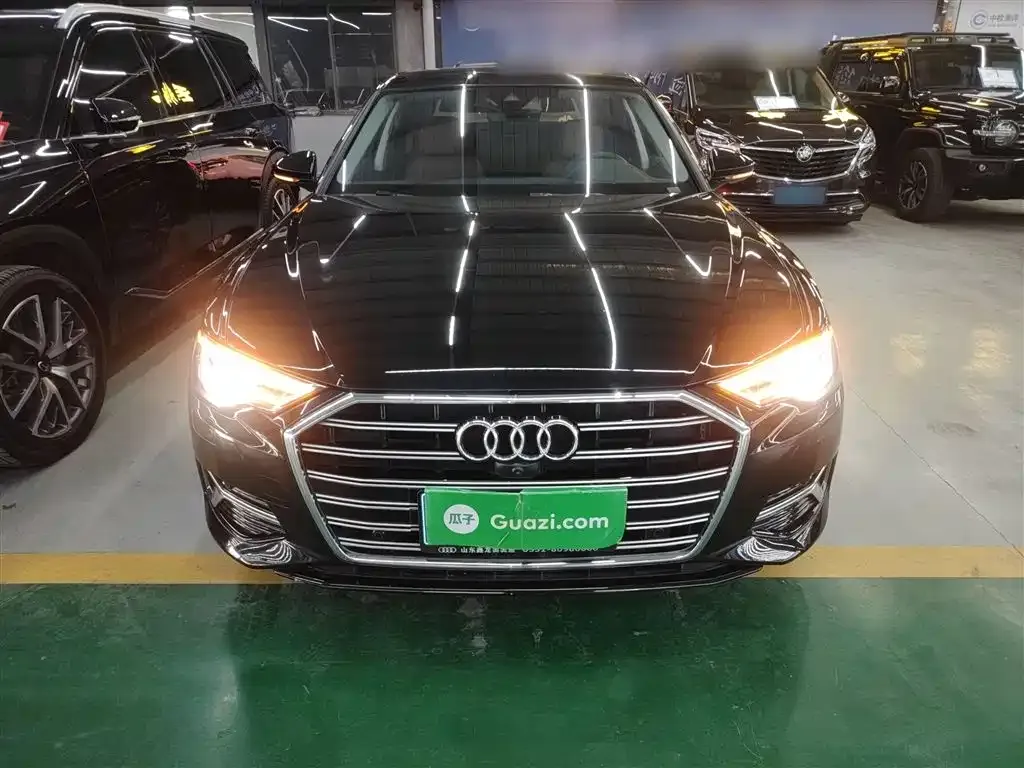 Audi A6L 2023 из CN, фото 2
