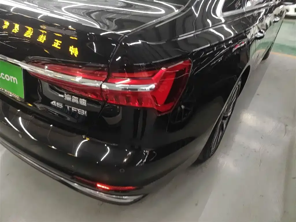 Audi A6L 2023 из CN, фото 8