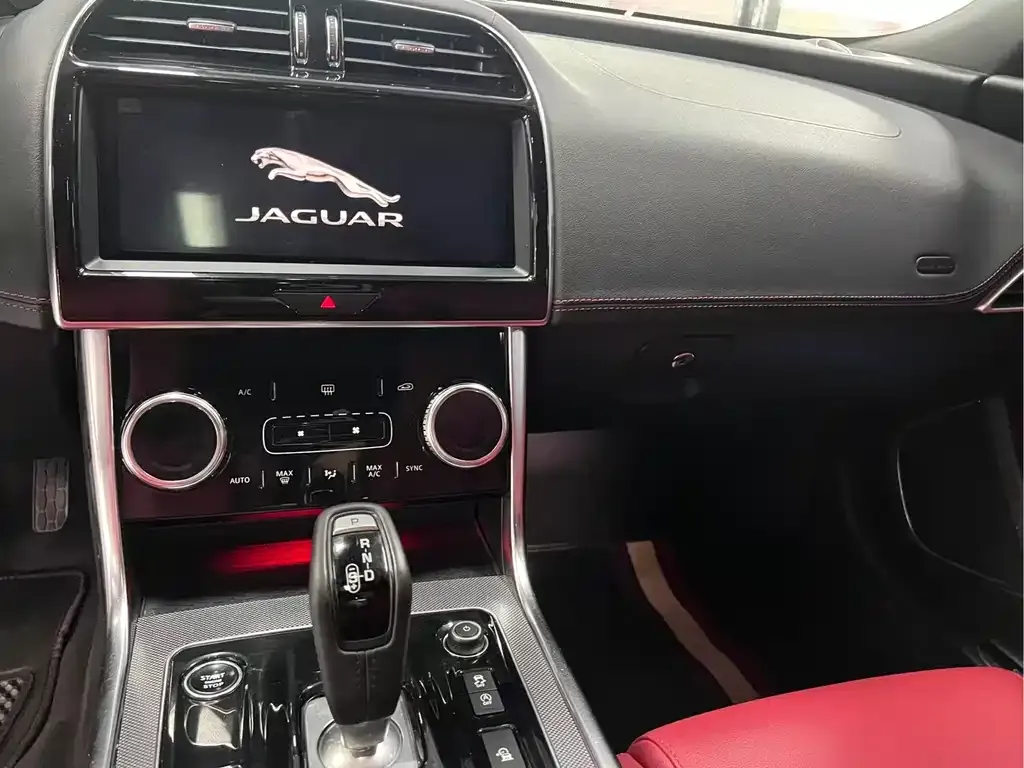 Jaguar XEL 2021 из CN, фото 8