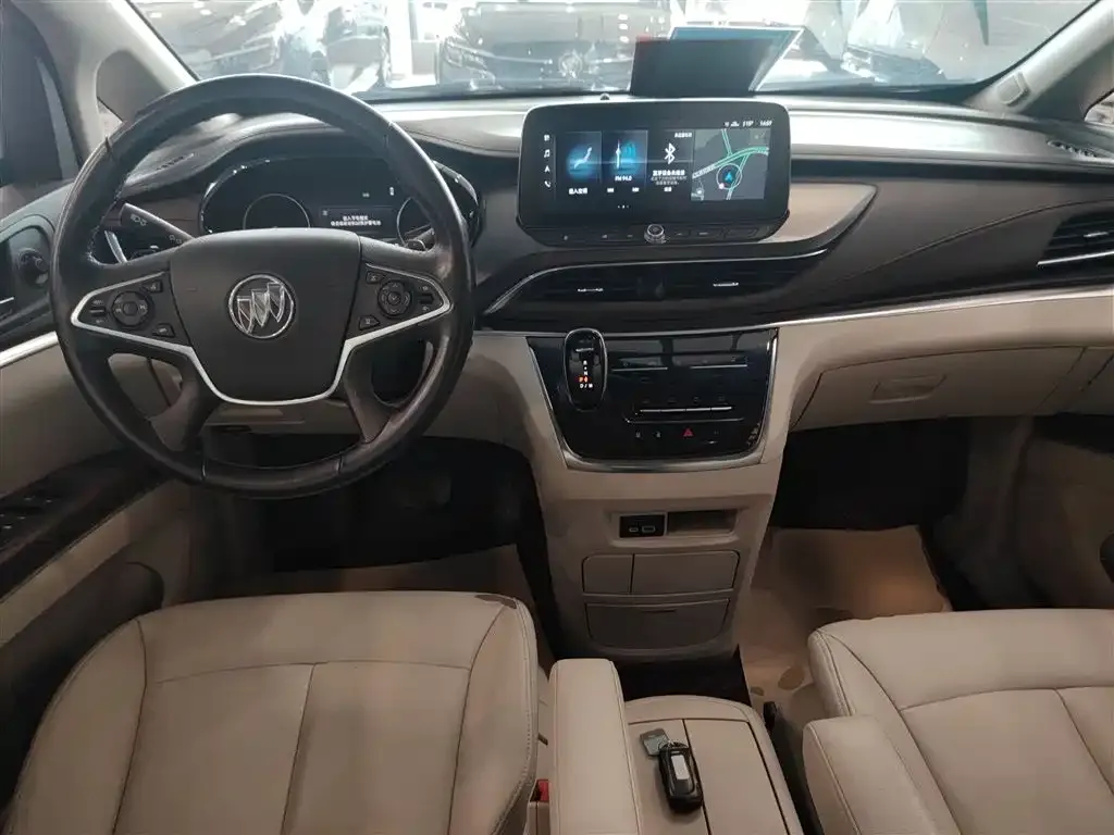 Buick GL8 2021 из CN, фото 3