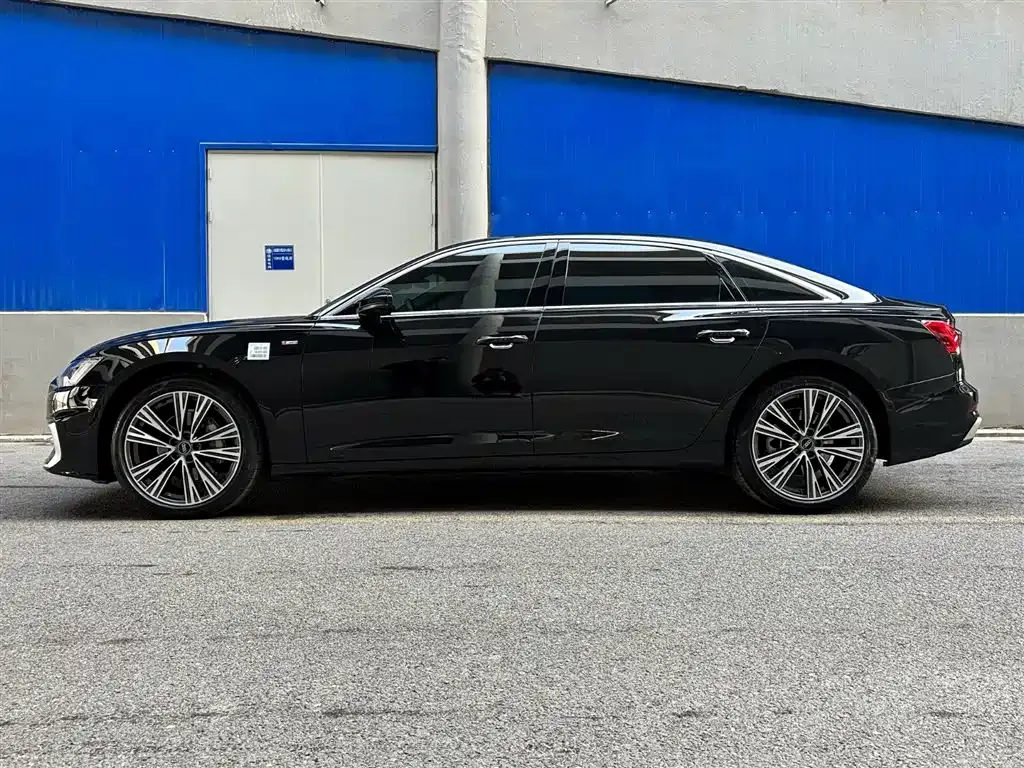 Audi A6L 2025 из CN, фото 4