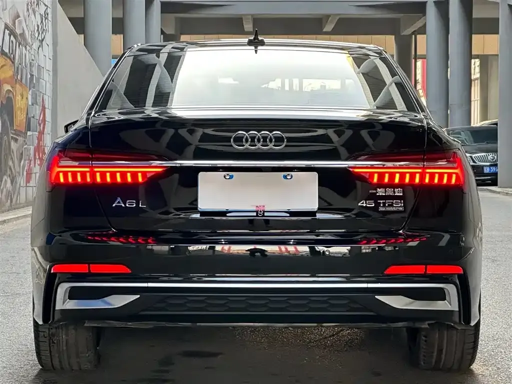 Audi A6L 2025 из CN, фото 2