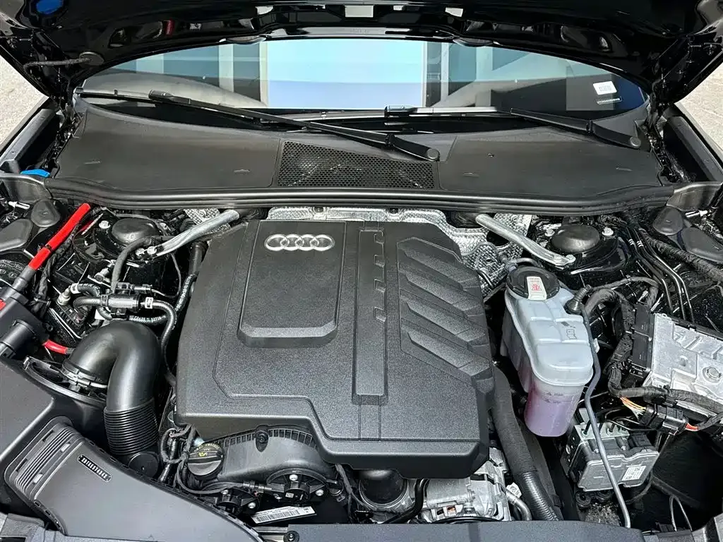 Audi A6L 2025 из CN, фото 6