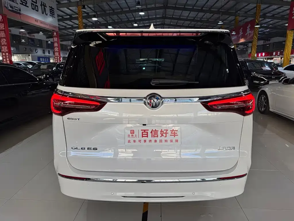 Buick GL8 2022 из CN, фото 2