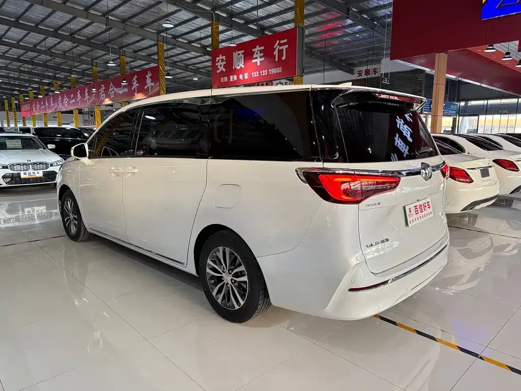 Buick GL8 2022 из CN, фото 9