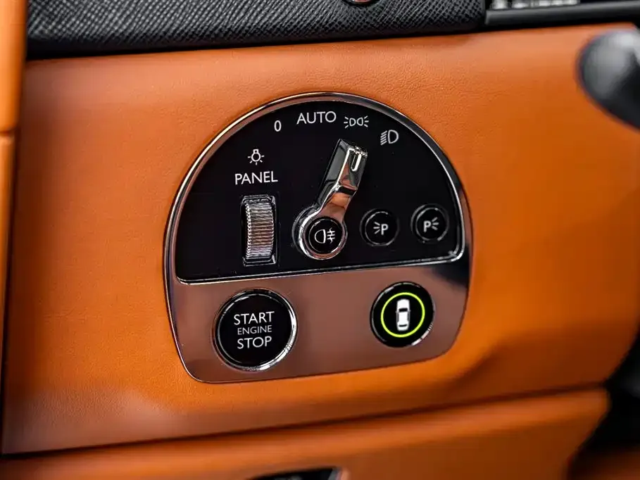Rolls-Royce Cullinan 2022 из CN, фото 9