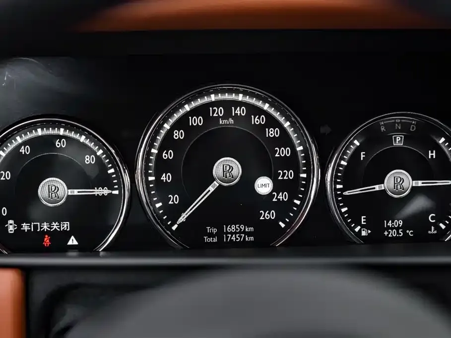 Rolls-Royce Cullinan 2022 из CN, фото 5