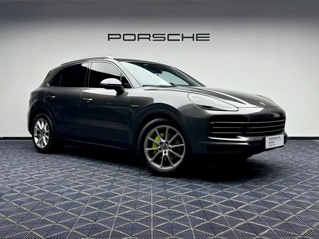 Porsche Cayenne Hybrid — фото 7