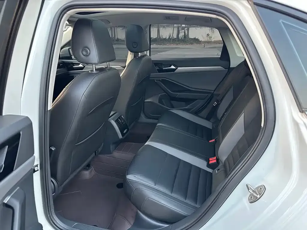 Volkswagen Sagitar 2021 из CN, фото 6