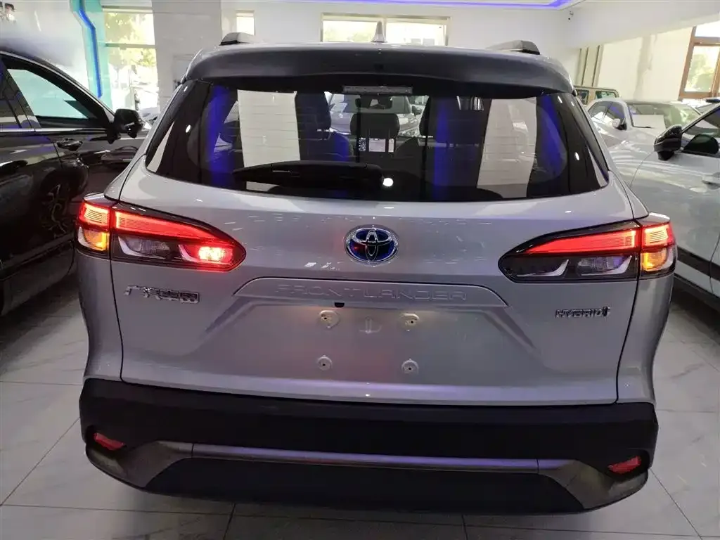 Toyota Frontlander 2023 из CN, фото 4
