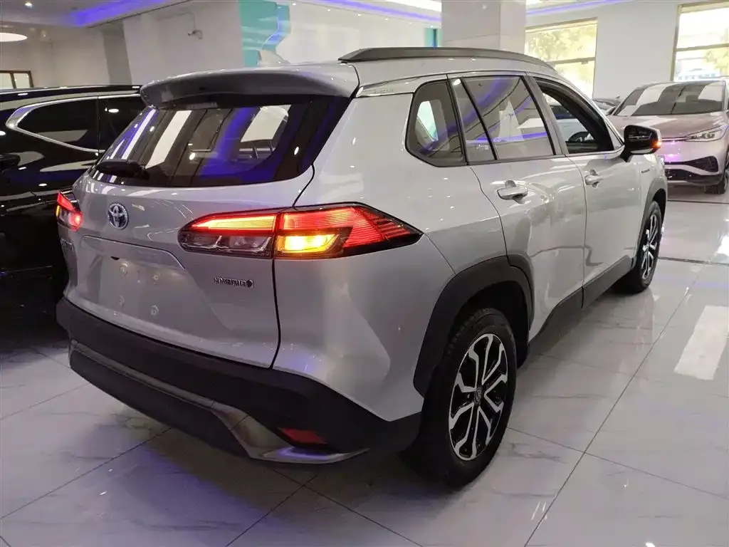 Toyota Frontlander 2023 из CN, фото 2