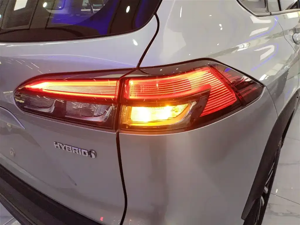 Toyota Frontlander 2023 из CN, фото 8