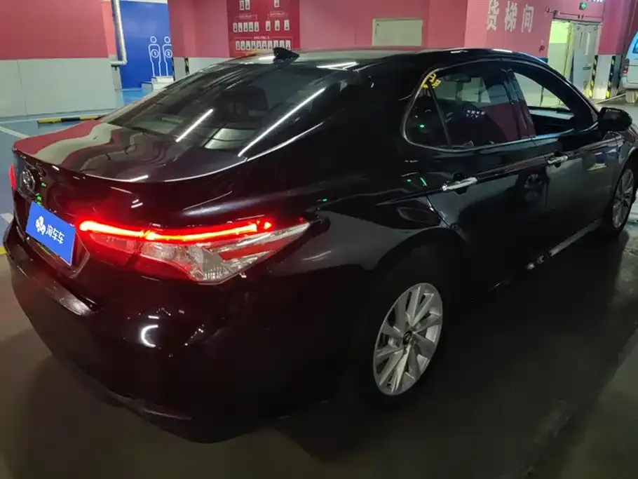 Toyota Camry 2021 из CN, фото 9