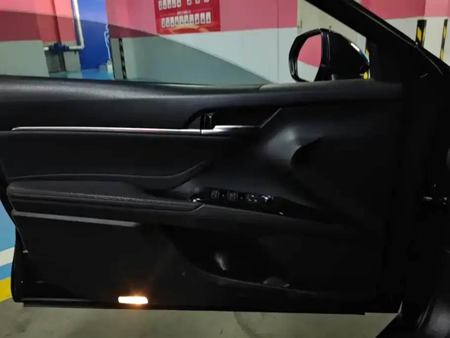 Toyota Camry 2021 из CN, фото 5