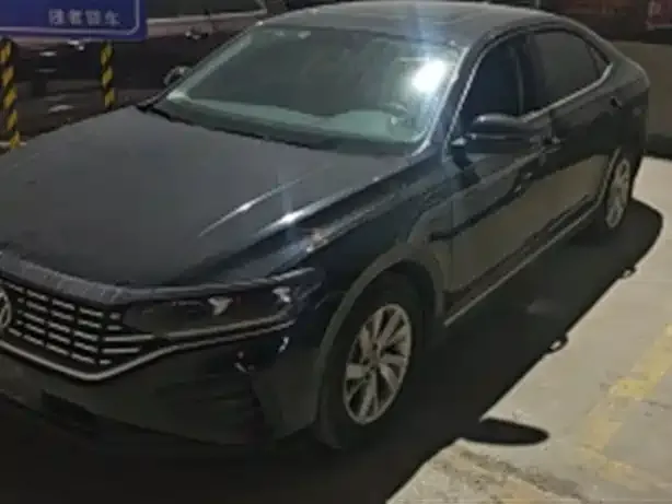Volkswagen Passat 2023 из CN, фото 2