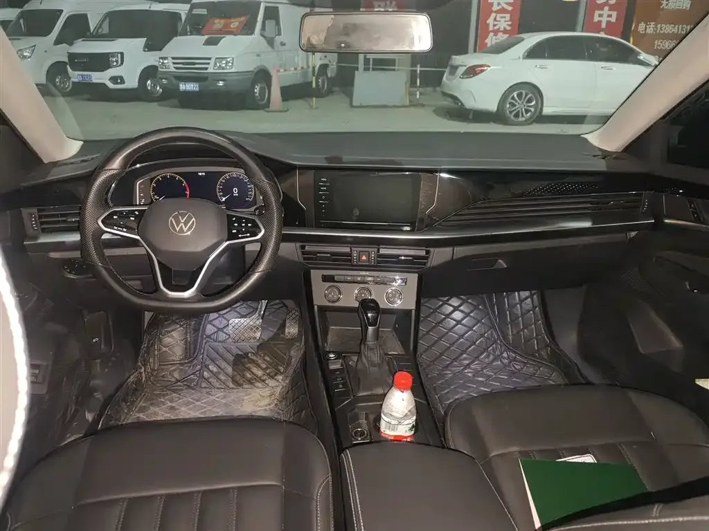 Volkswagen Passat 2023 из CN, фото 9