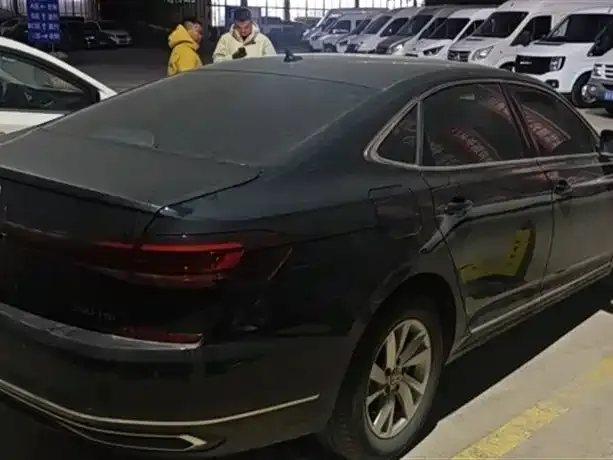 Volkswagen Passat 2023 из CN, фото 4