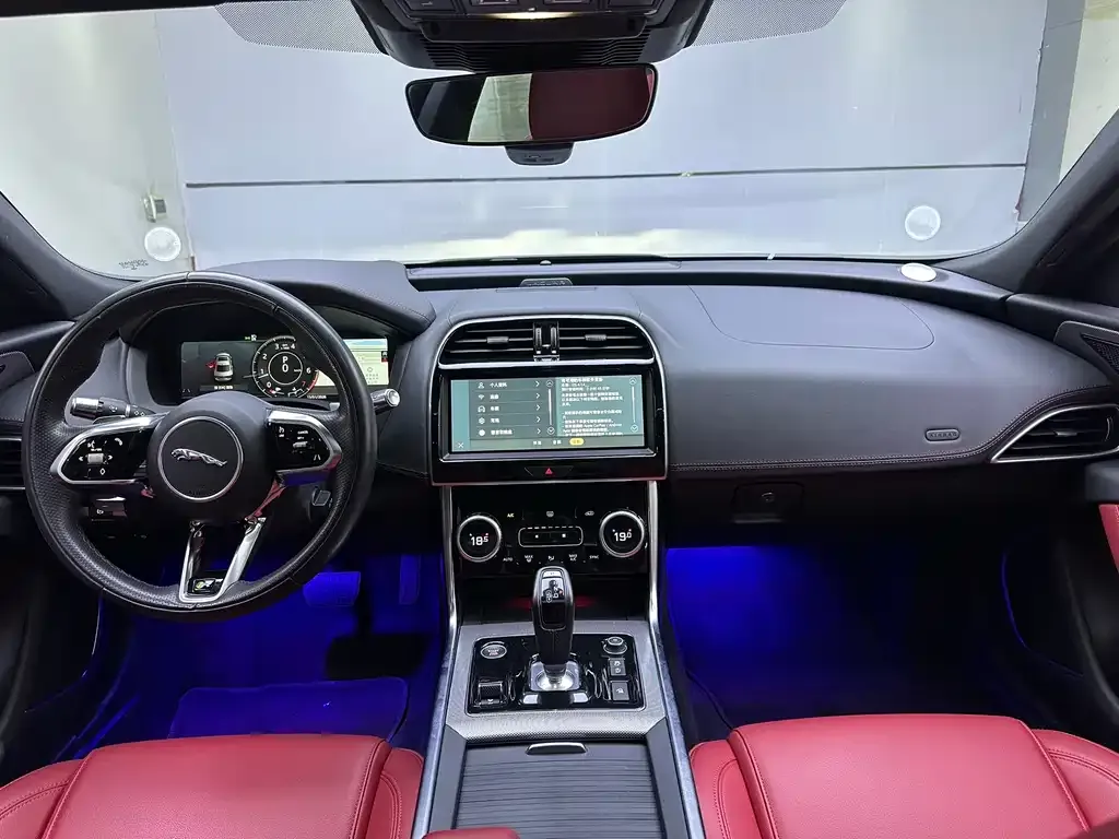 Jaguar XEL 2022 из CN, фото 6