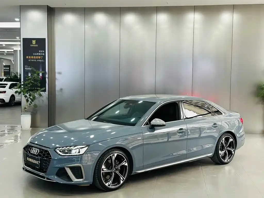 Audi A4L 2022 из CN, фото 1