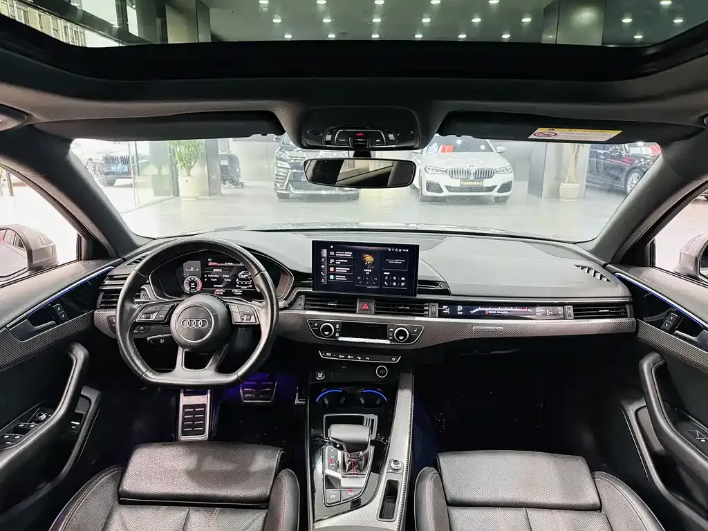 Audi A4L 2022 из CN, фото 6