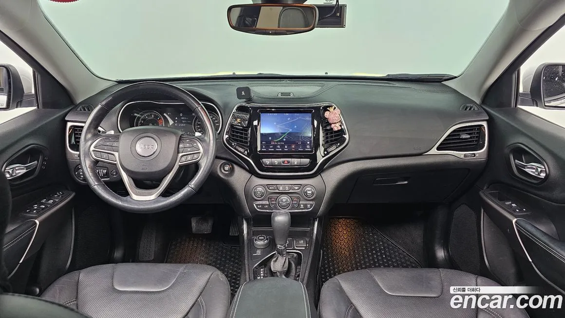 Jeep Cherokee — фото 8