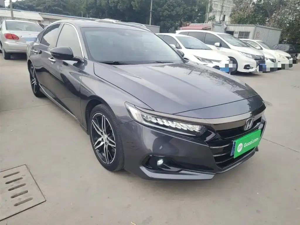 Honda Accord — фото 10