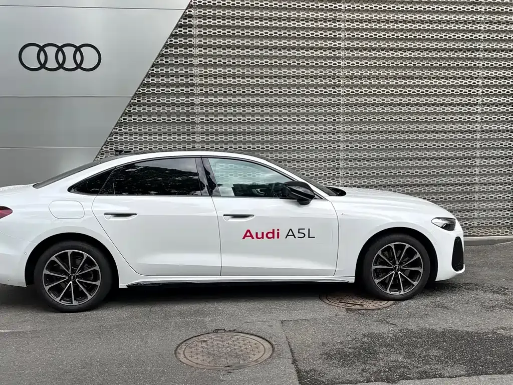Audi A5L 2025 из CN, фото 7