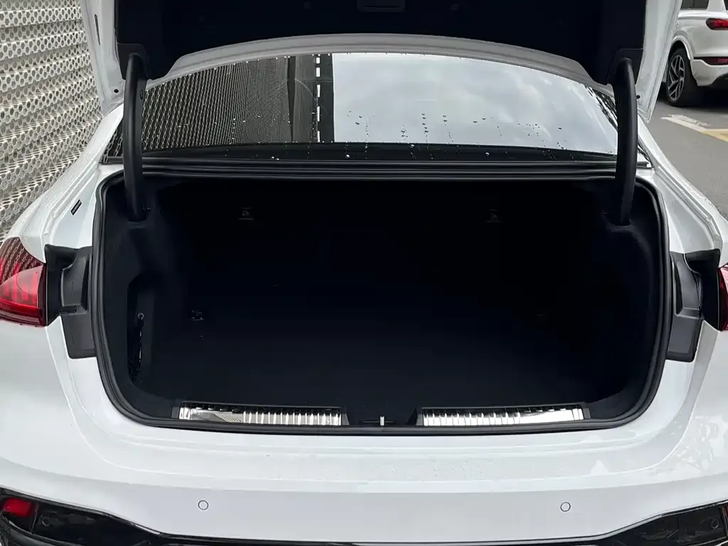 Audi A5L 2025 из CN, фото 3