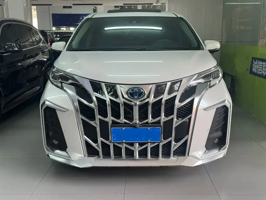 Toyota Sienna 2024 из CN, фото 8