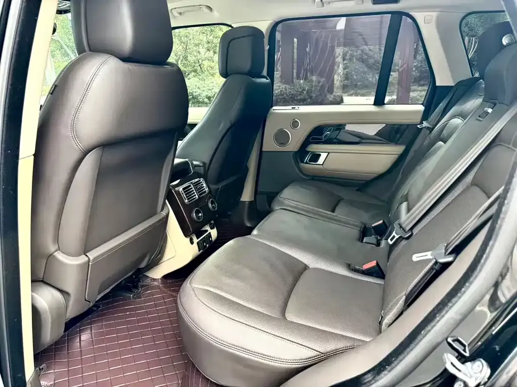 Land Rover Range Rover 2021 из CN, фото 2